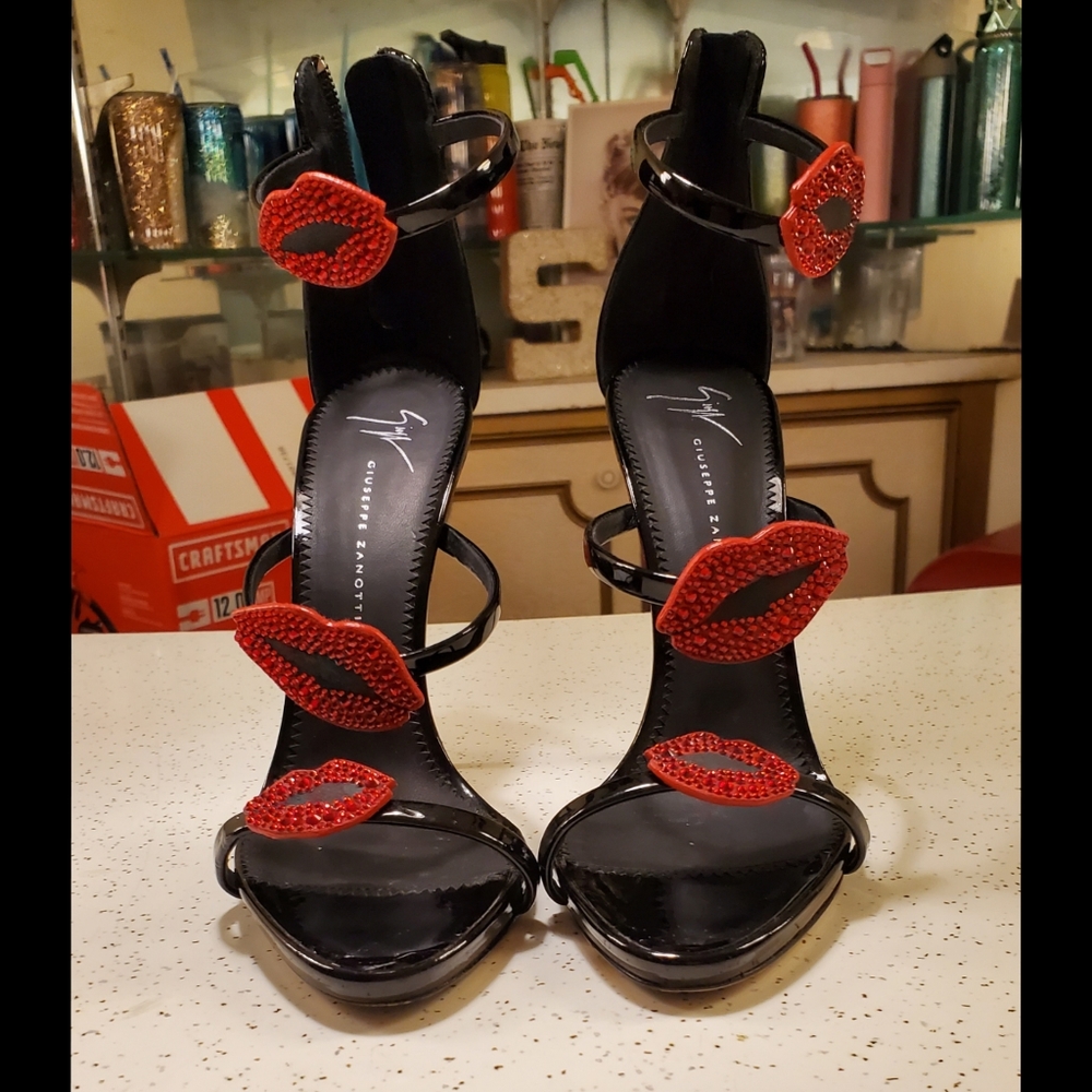 Giuseppe Zanotti Black Coline Crystal Lips Sandals